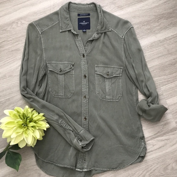 american eagle boyfriend fit shirt